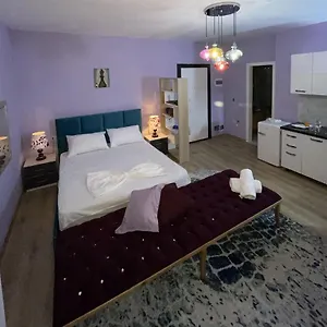 Apartament Center, Tirana