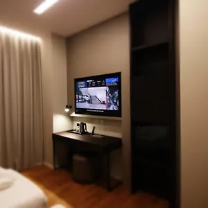 Otel Boutique Adelar, Tiran