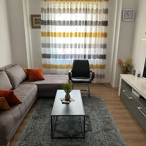 Kelly's Cozy Hideaway - Tirana